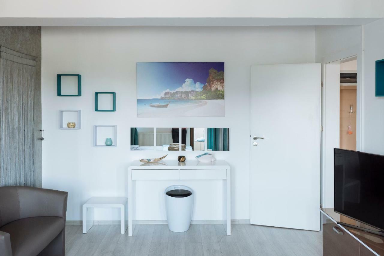 Ferienwohnung Luxury Flat 9 Near Metro Bukarest Exterior foto